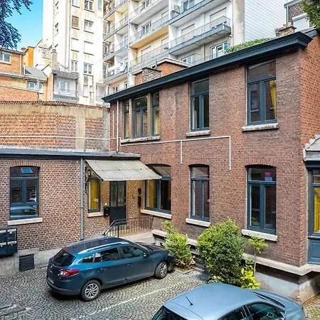 Le Calme En Plein Centre Ville: Maison 4ch 4sdb Apartment *